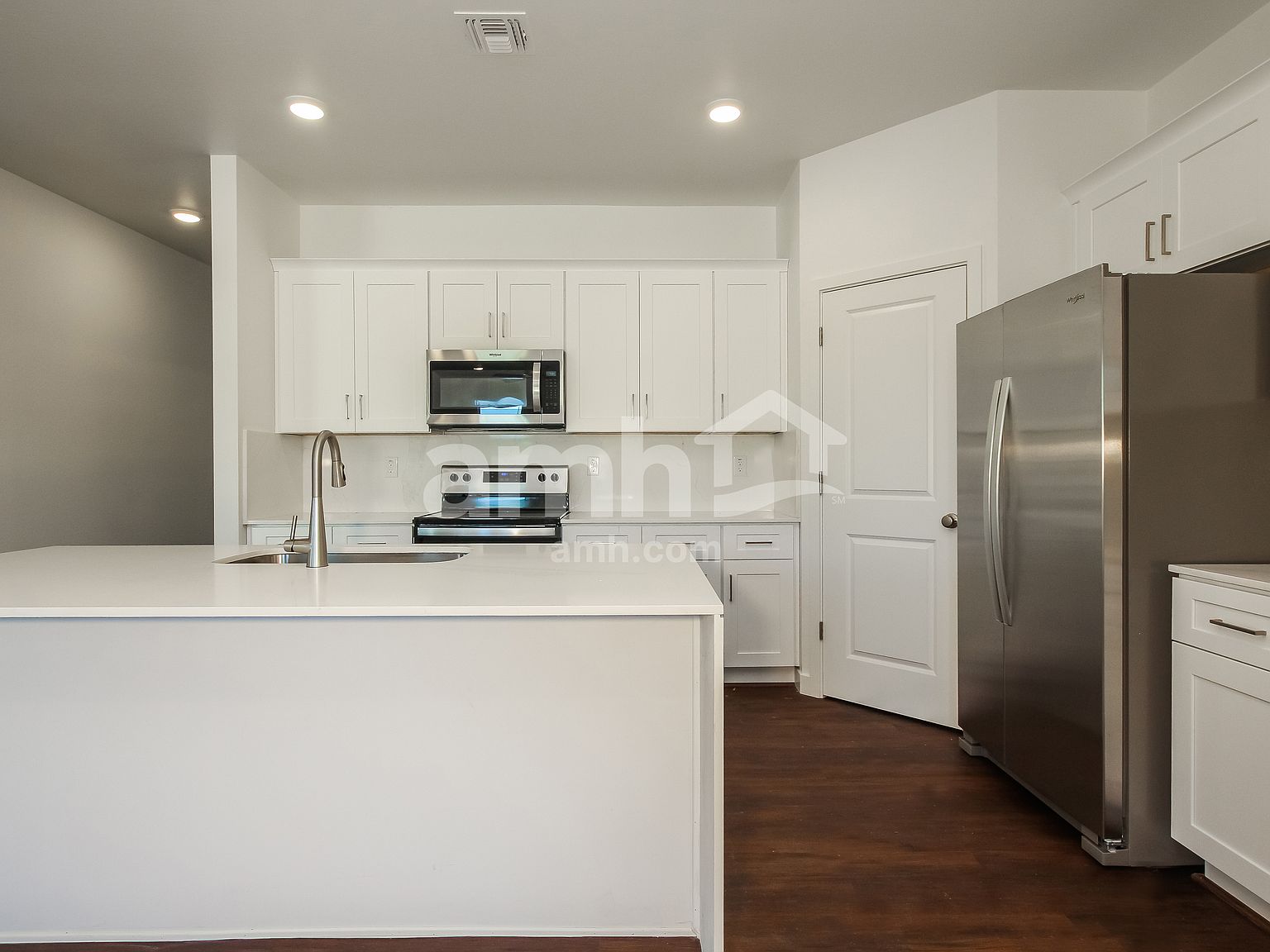 8220 S 21st Ln photo 3