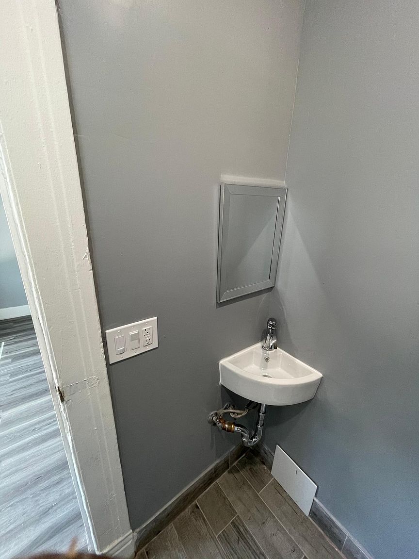 908 Post St photo 3