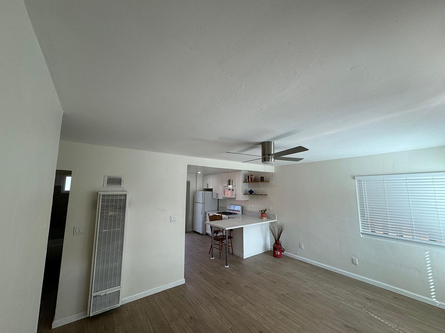 324 S 49th St photo 4