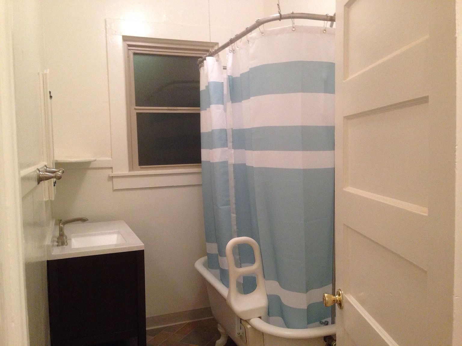 132 Campbell St photo 5