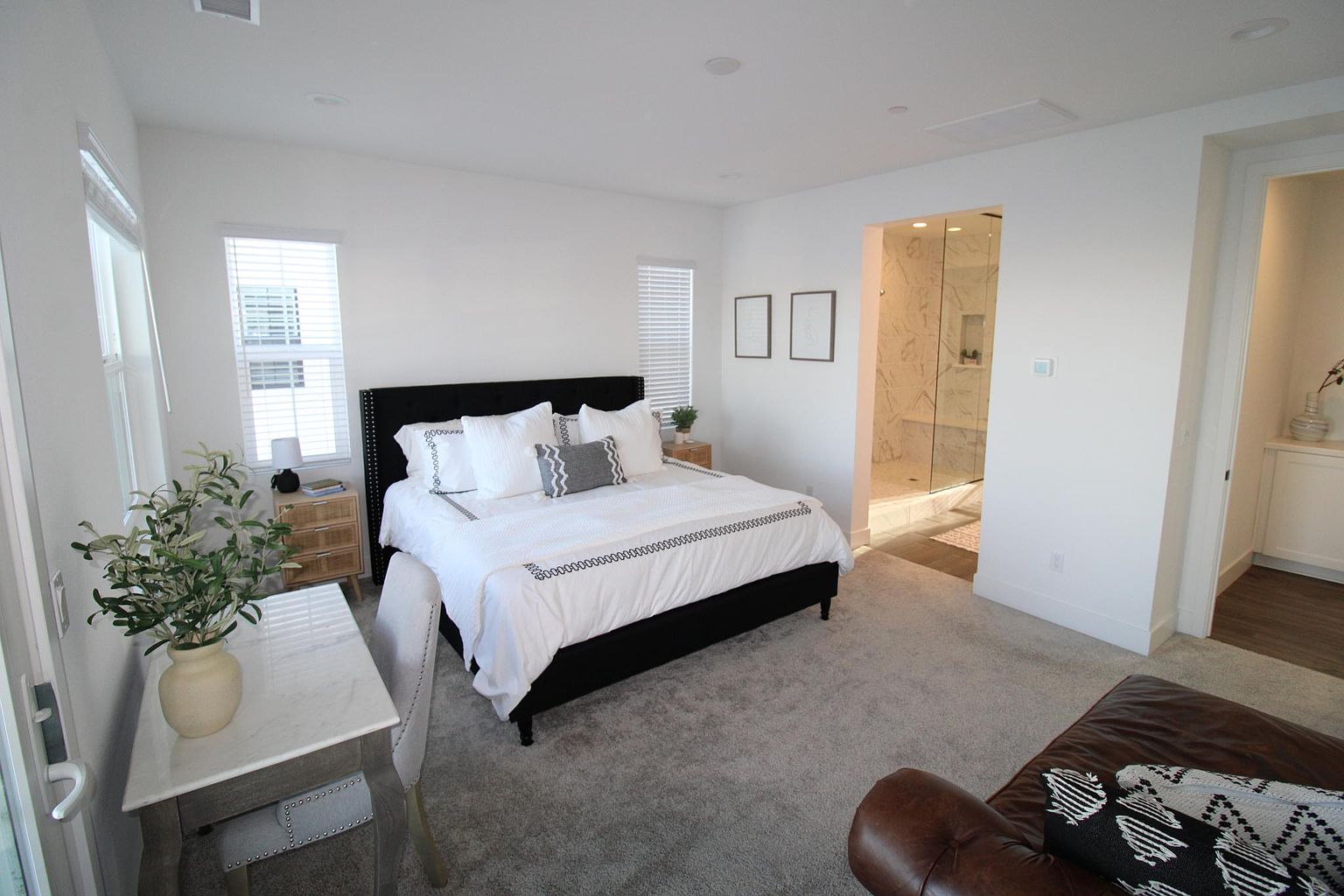 43 Edgewater Ct photo 5