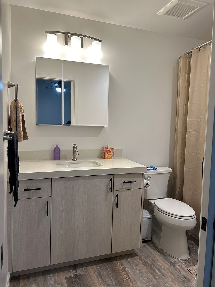 250 B Ave photo 4
