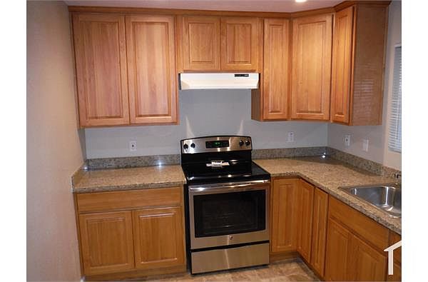 1604 Valle Vista Ave photo 3