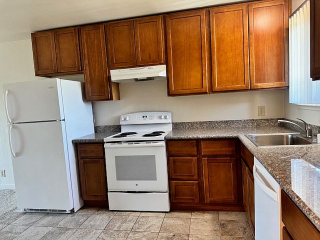 2422 21st Ave photo 2