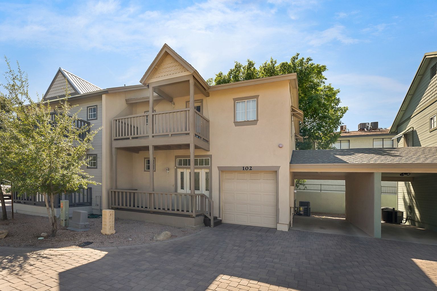 2016 S HAMMOND Drive photo 3