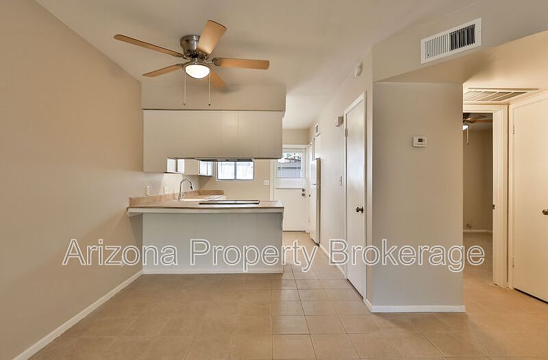 2323 S. College Ave. photo 3