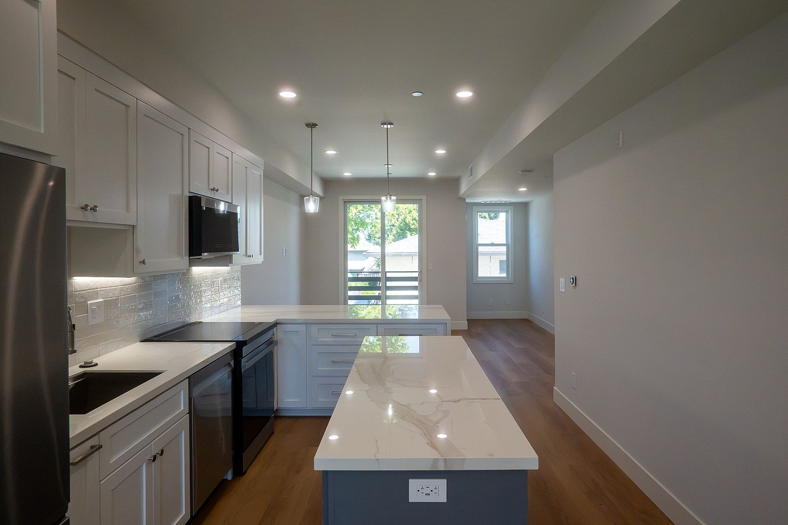 Townhouses on Union Ave · Campbell photo 2