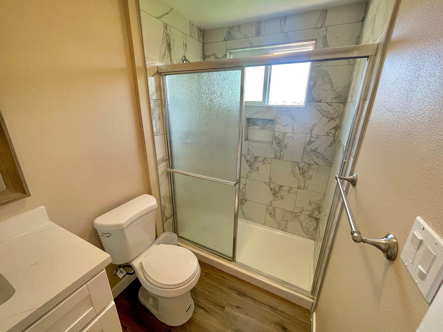 8517 Jade Coast Dr photo 3