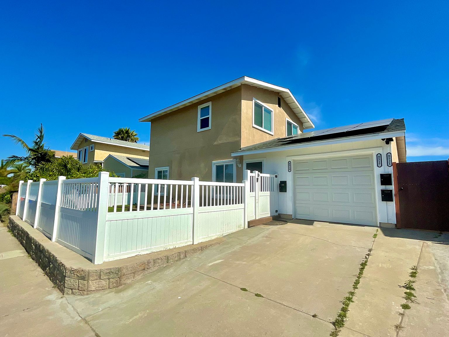 8517 Jade Coast Dr photo 4