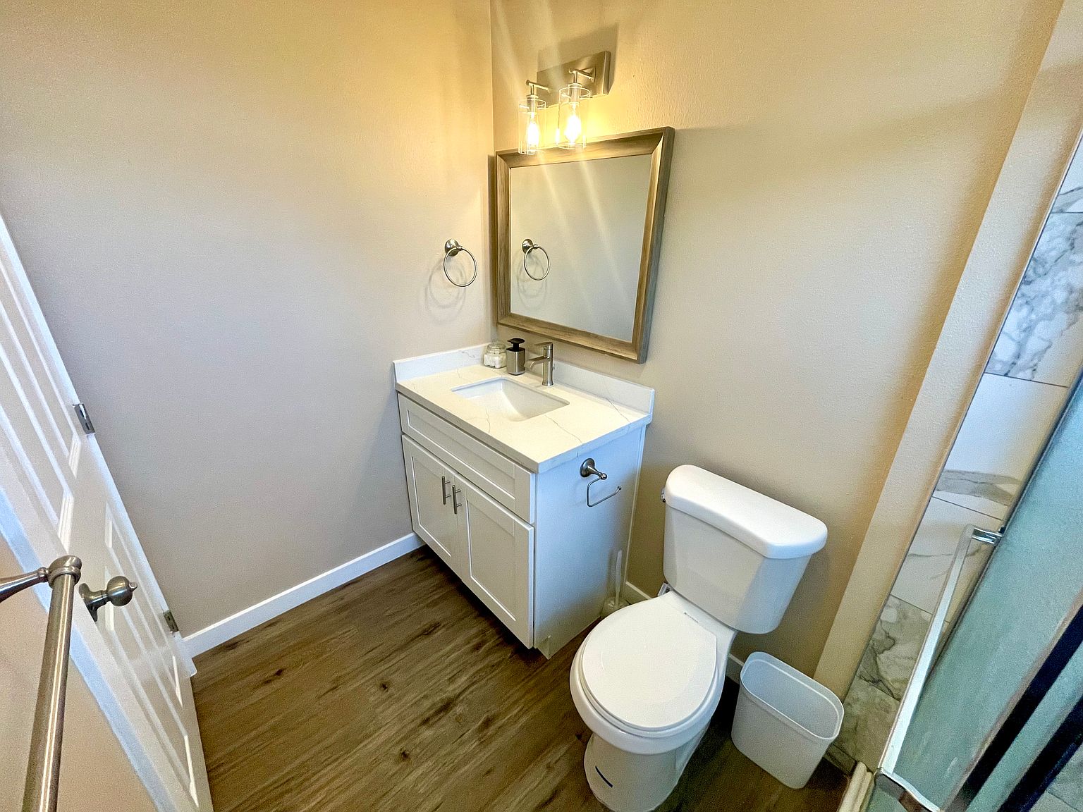 8517 Jade Coast Dr photo 2