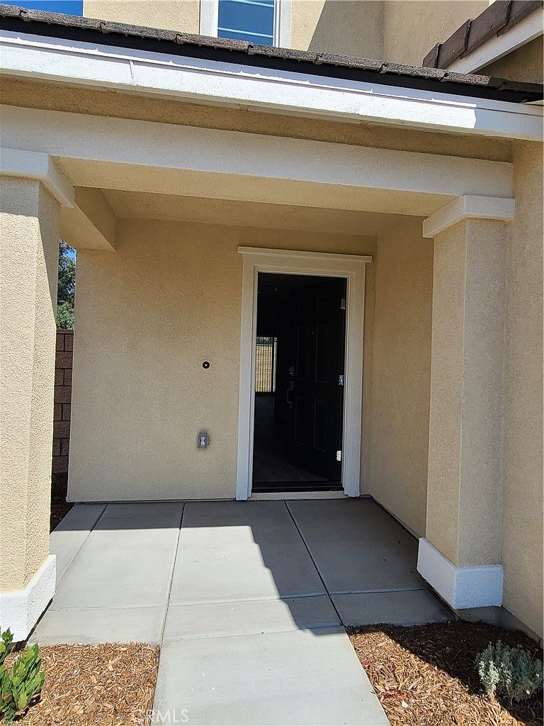 30540 Altima Ct photo 3