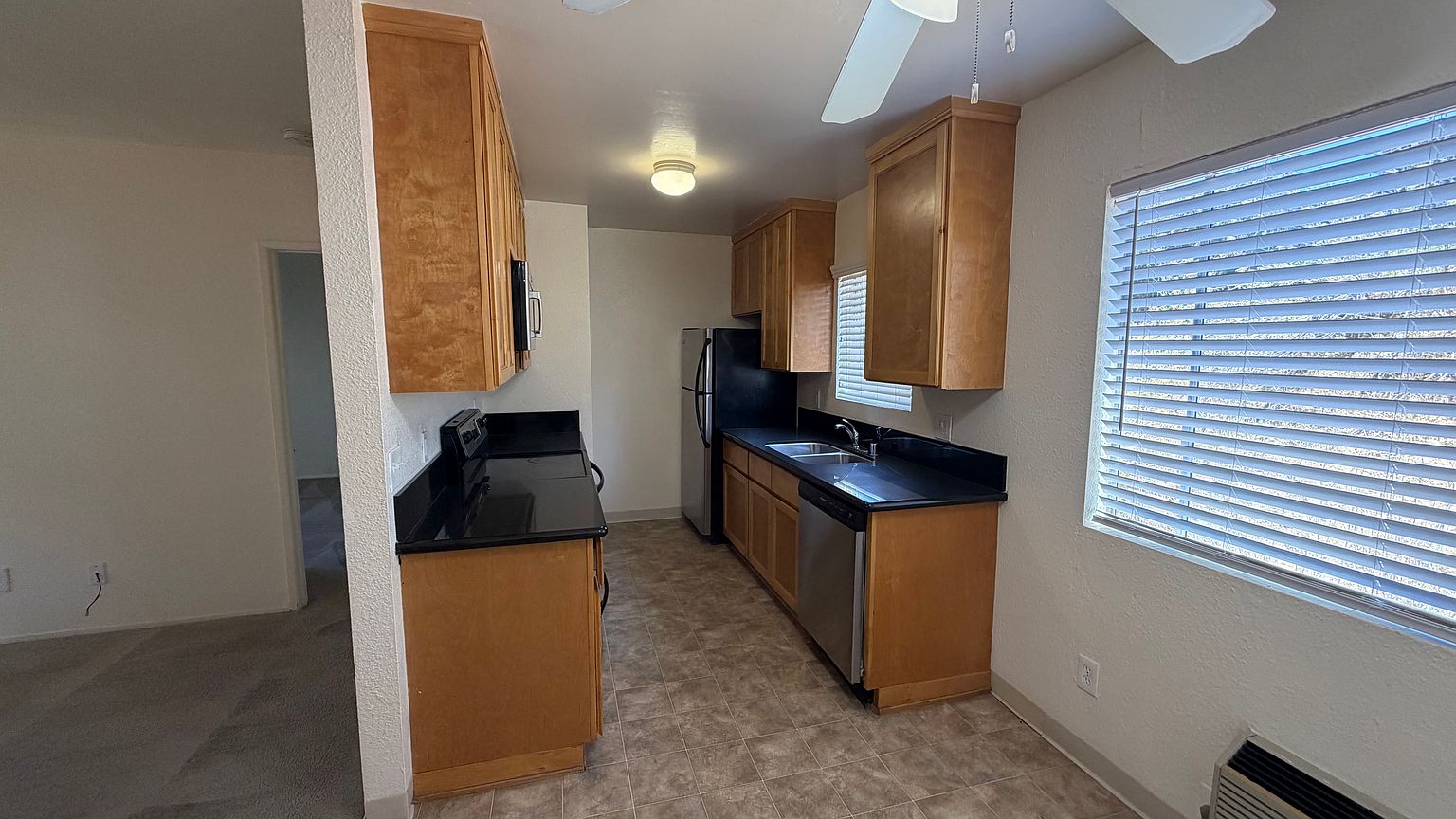 4857 College Ave photo 4