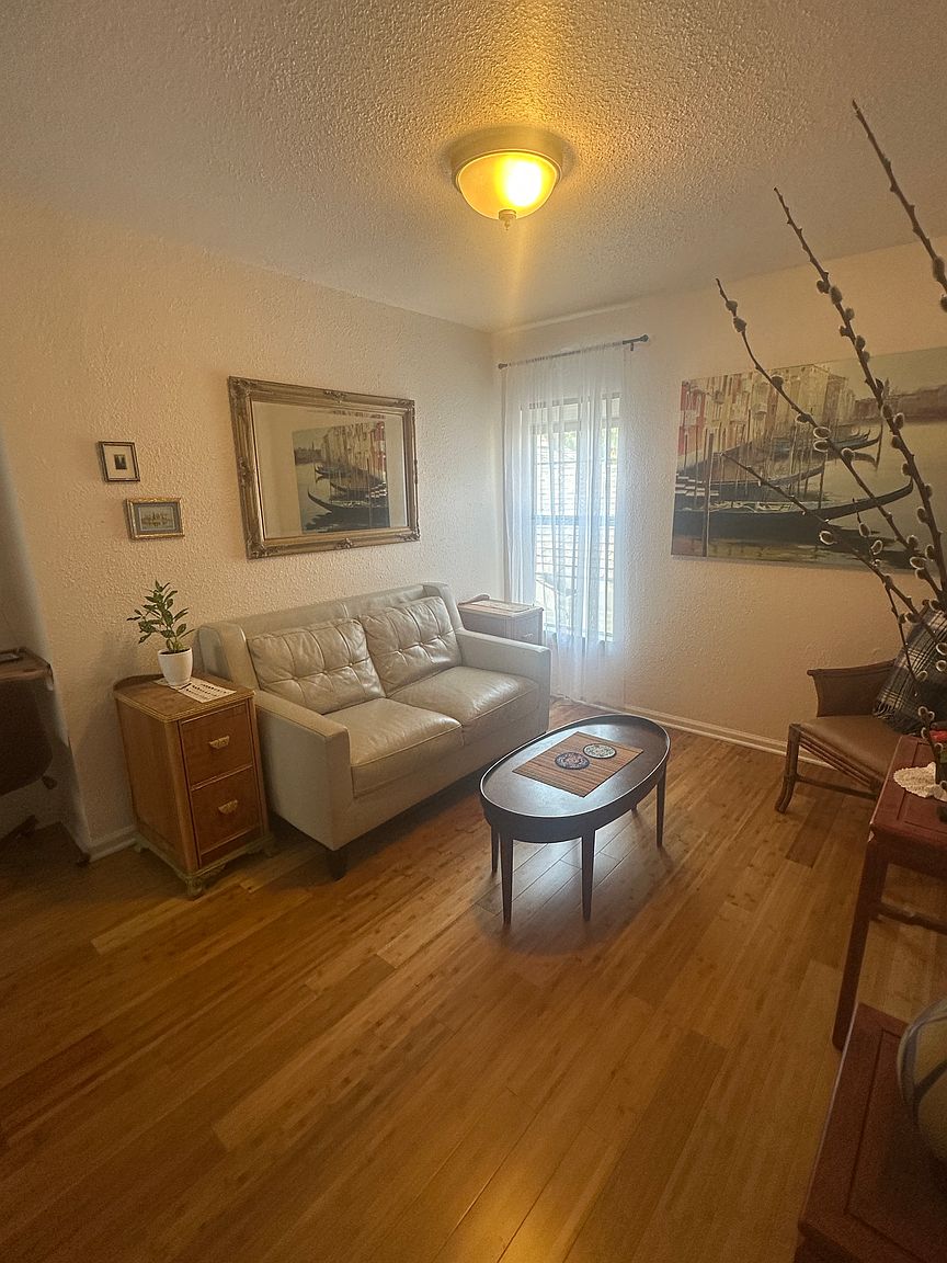 1255 A St photo 3