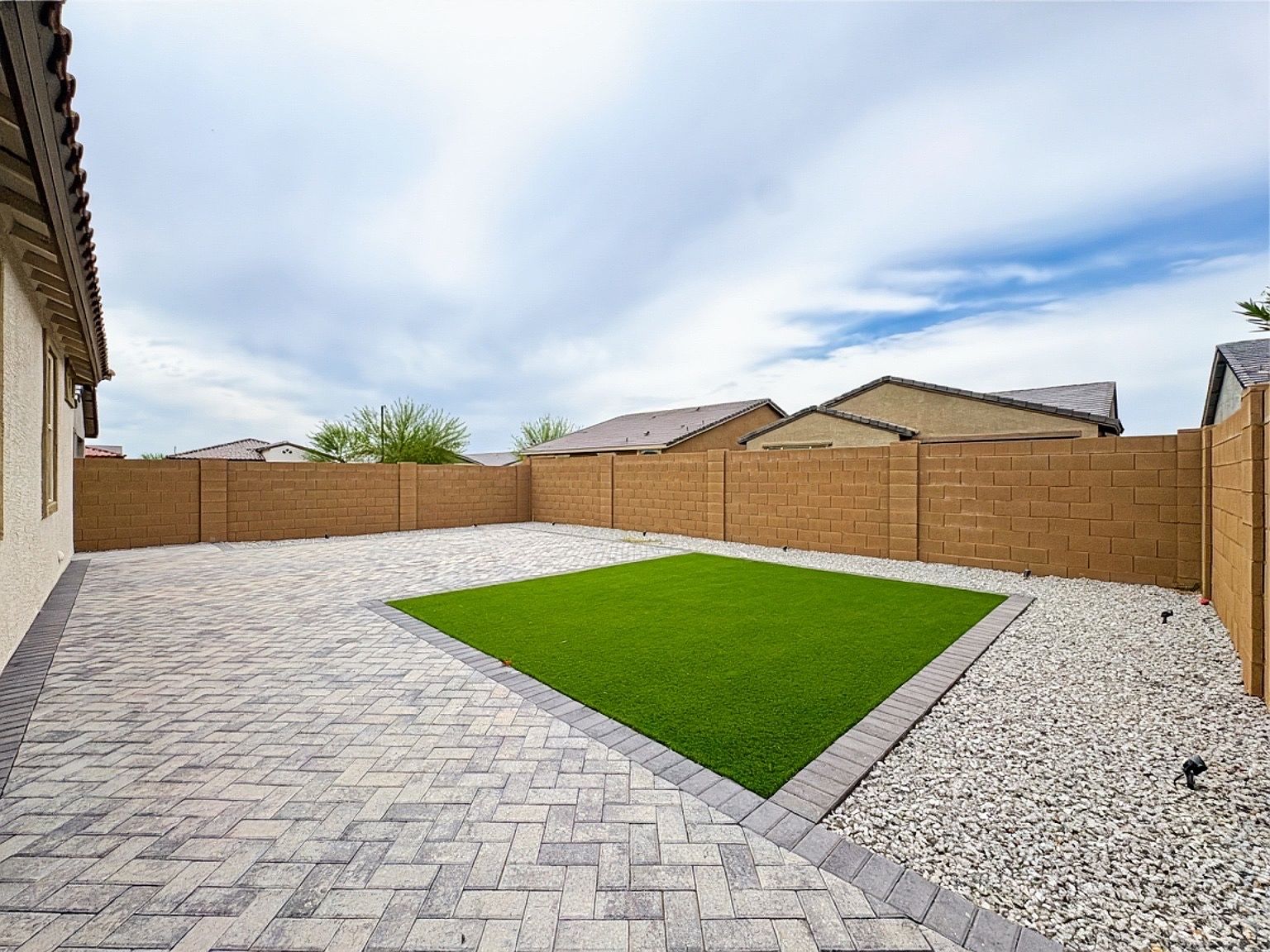 32518 N 20th Gln photo 3