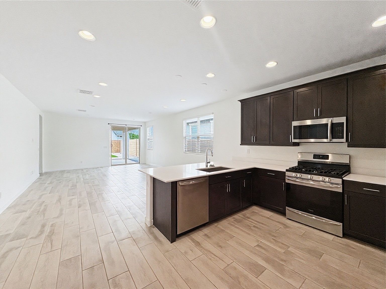32518 N 20th Gln photo 5