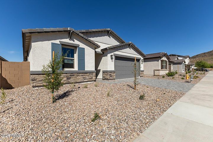 5014 W Chuck Box Rd Phoenix, AZ 85339 photo 2