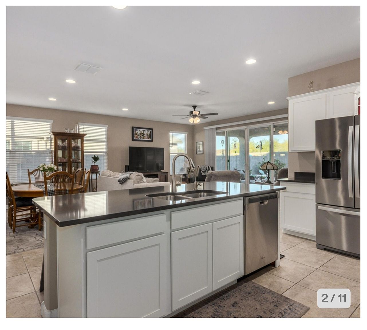 8027 S 43rd Dr photo 2