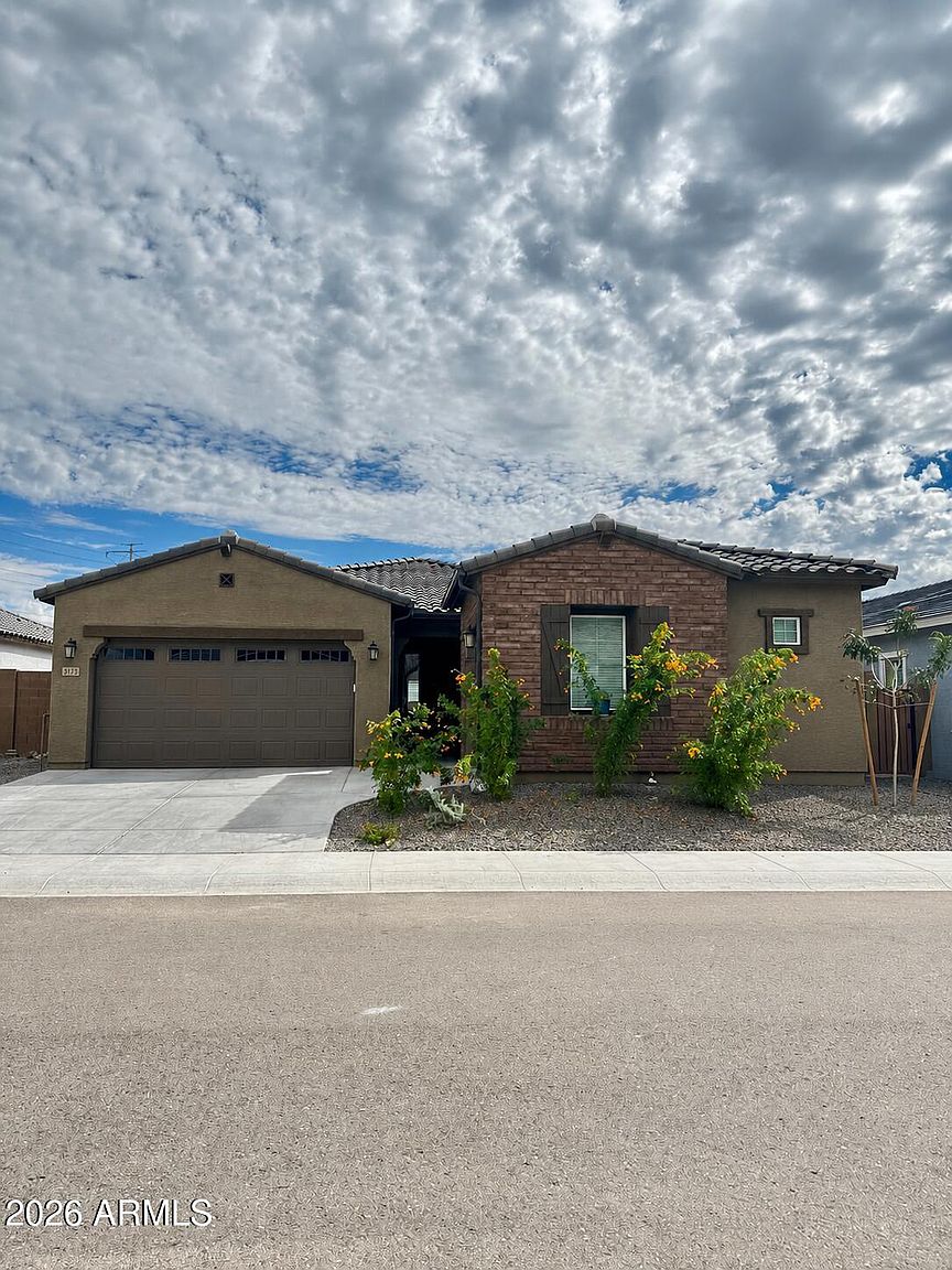 3173 W Peak View Rd Phoenix, AZ 85083 photo 2
