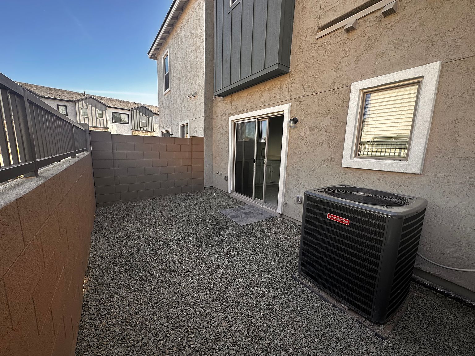 2820 W White Feather Ln photo 2