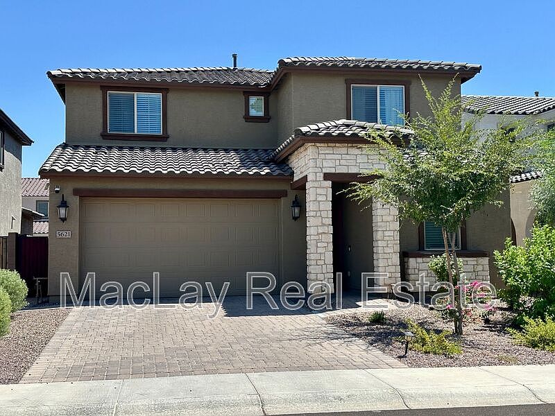 5621 W Chuck Box Rd Phoenix, AZ 85339 photo 2