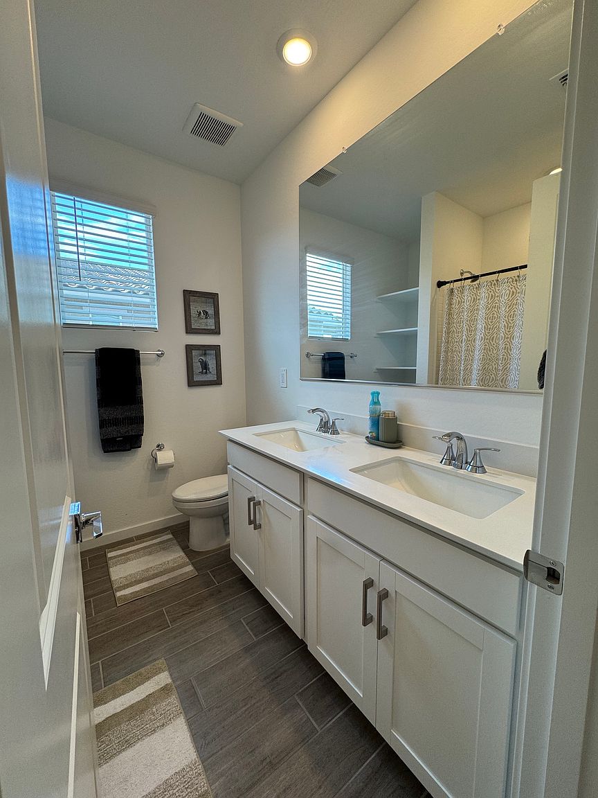 17840 W Pierson St photo 4