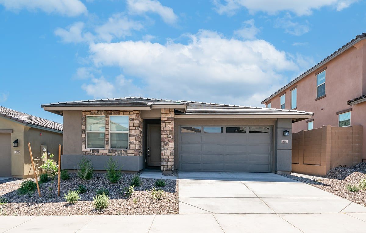 13303 W Eagle Feather Rd Peoria, AZ 85383 photo 3