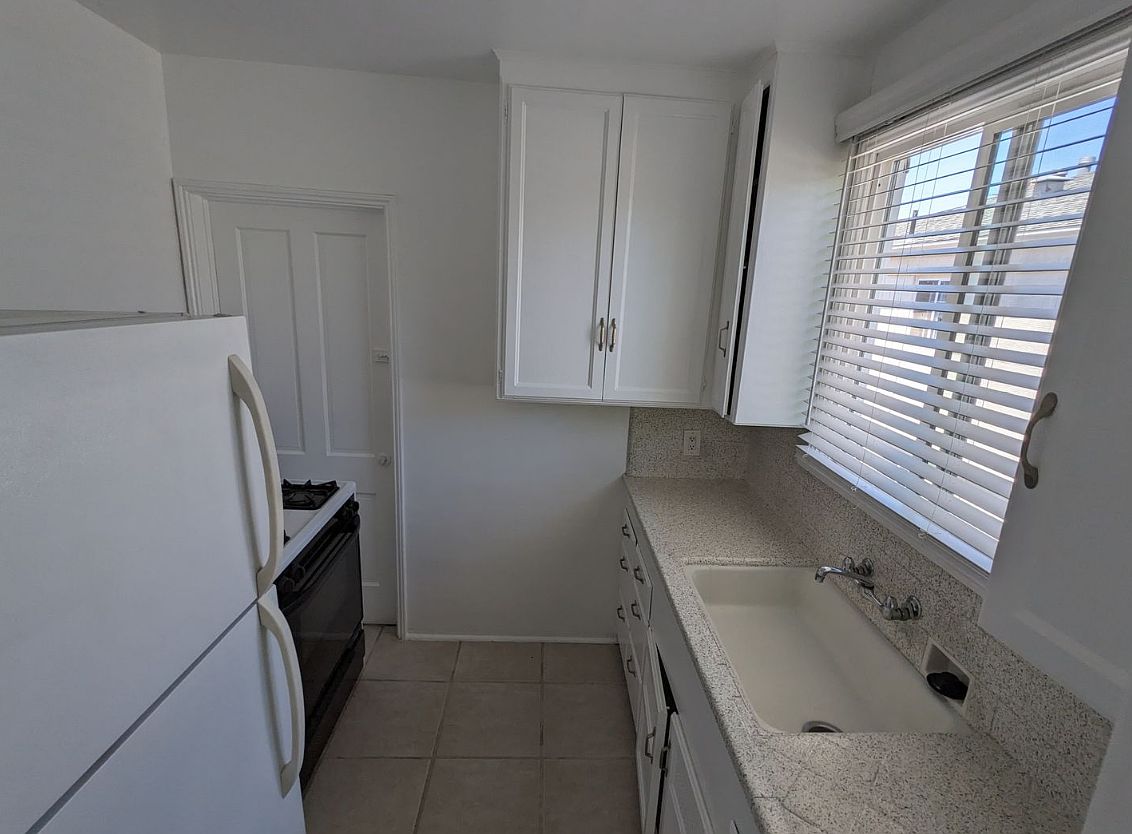 4420 Boundary St photo 3