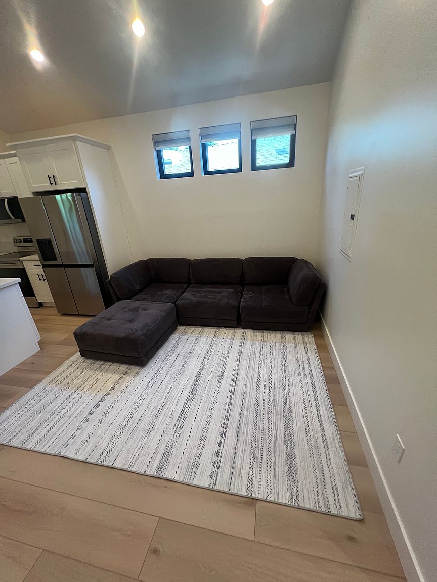 68 E Rincon Ave photo 4