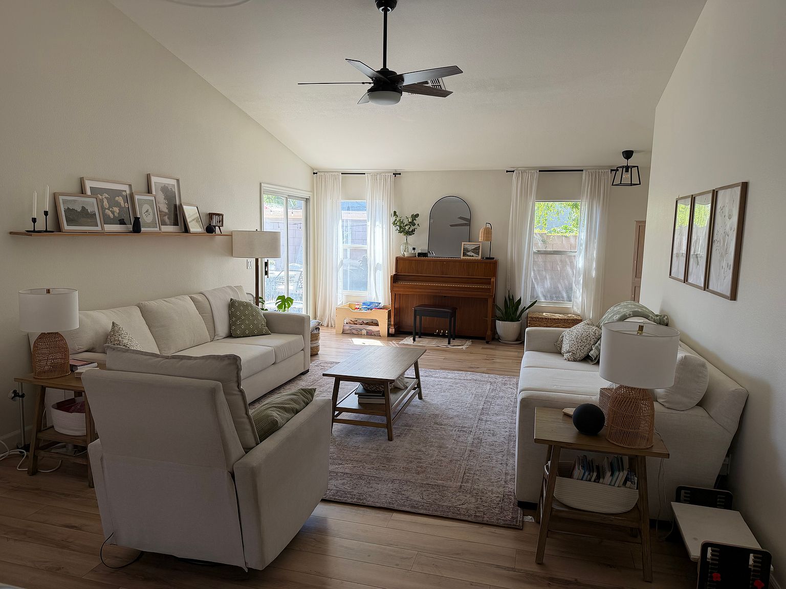 9163 W Deanna Dr photo 5