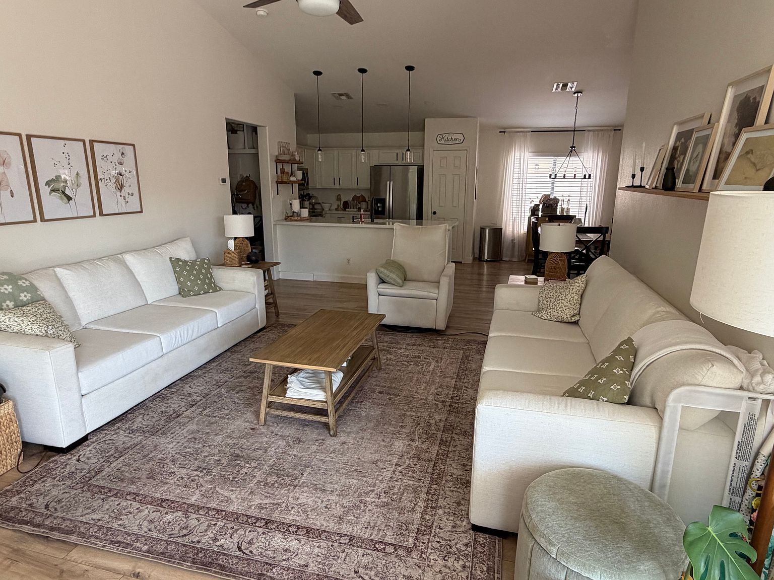 9163 W Deanna Dr photo 4