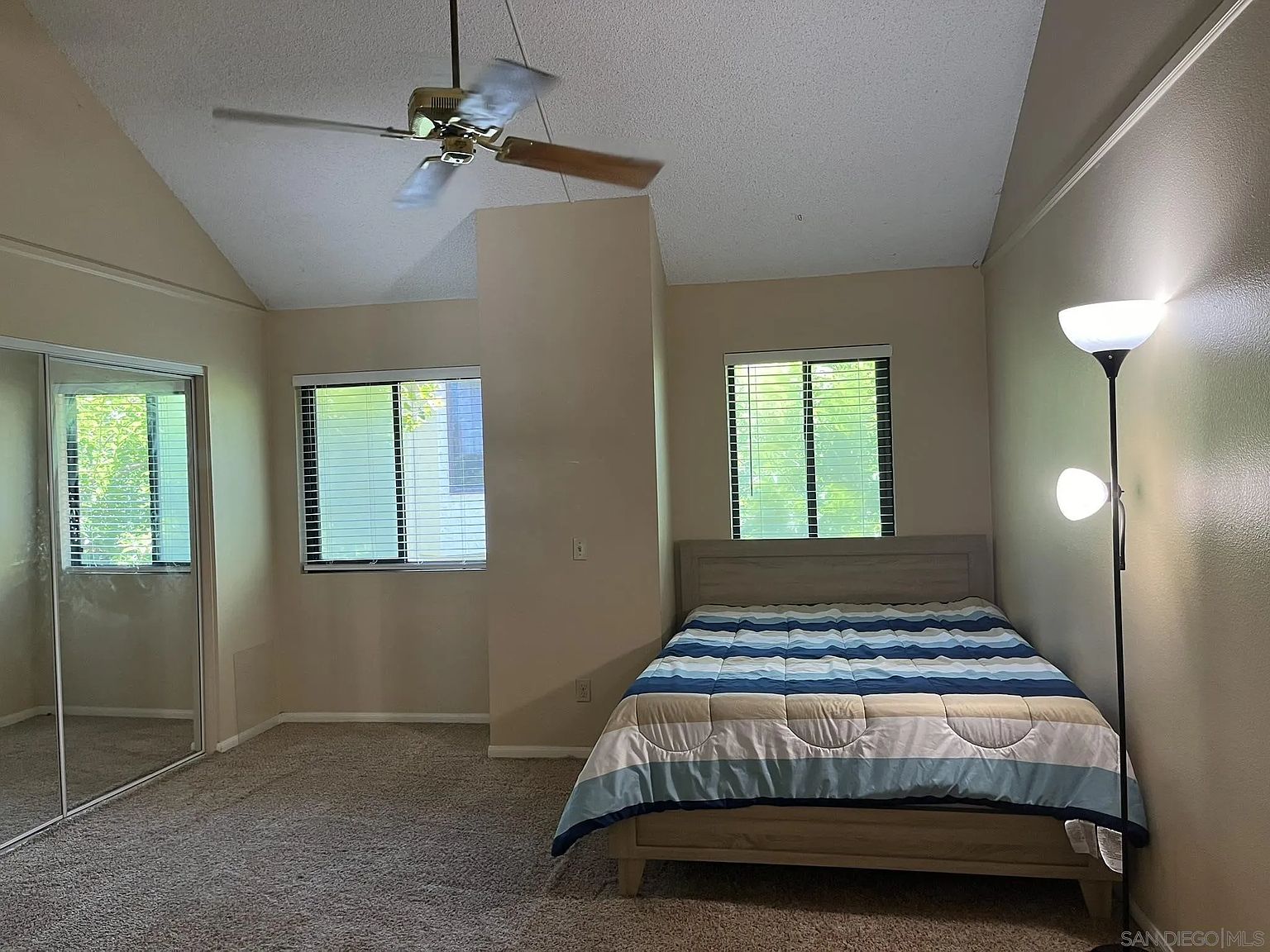 1142 Via Loma Vis photo 3