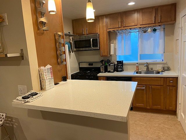 0BR/1BA Apartment on Corte Madera Ave · Corte Madera photo 3