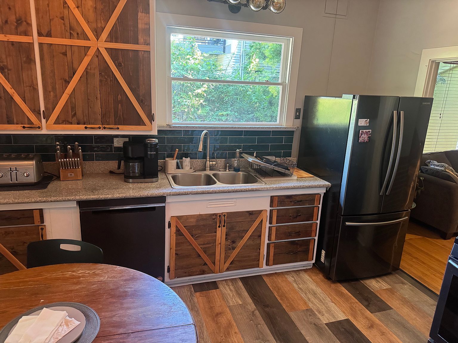 1BR/1BA Duplex on E 28th St · Oakland photo 5
