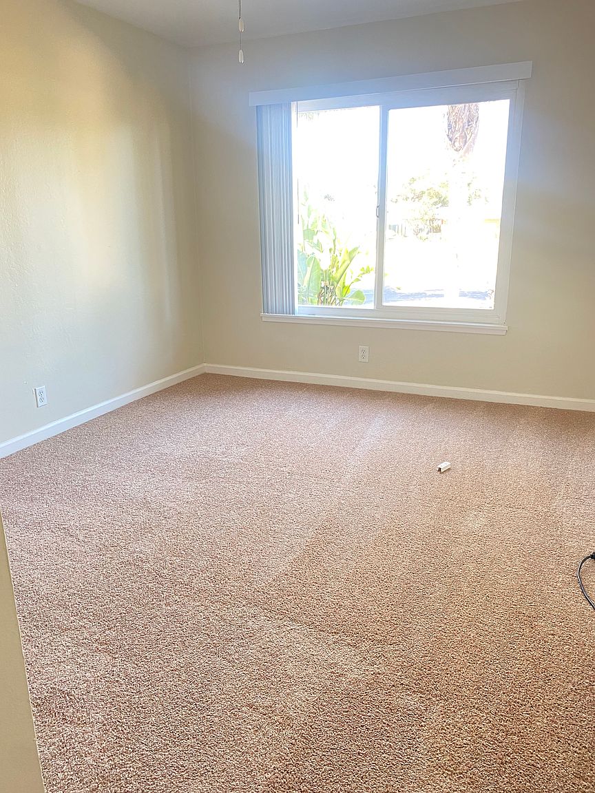 2BR/1BA Apartment on Cabrillo Ave · Santa Clara photo 5