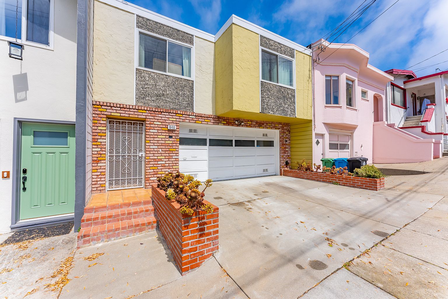 2BR/1BA Townhouse on Lisbon St · San Francisco photo 3