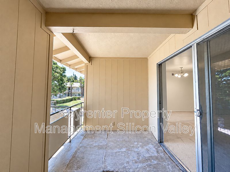 362 W Olive Ave photo 4