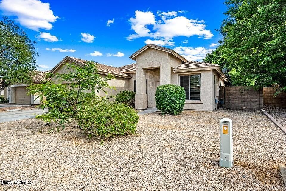 9231 W Salter Dr photo 2