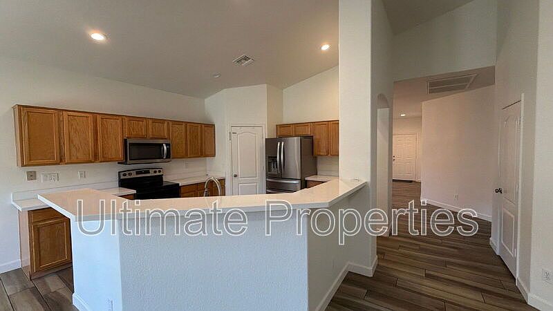 9223 W Salter Dr photo 5
