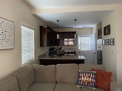 152 Birch St photo 2