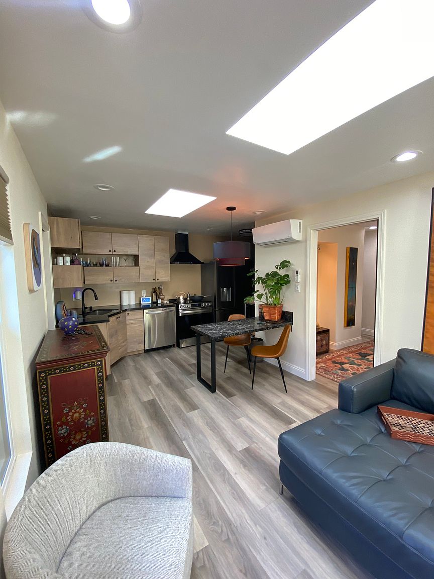 3042 Newell St photo 5