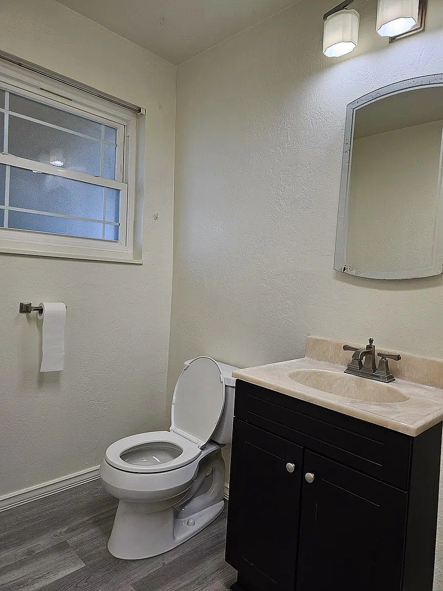1617 Francis St unit A photo 5