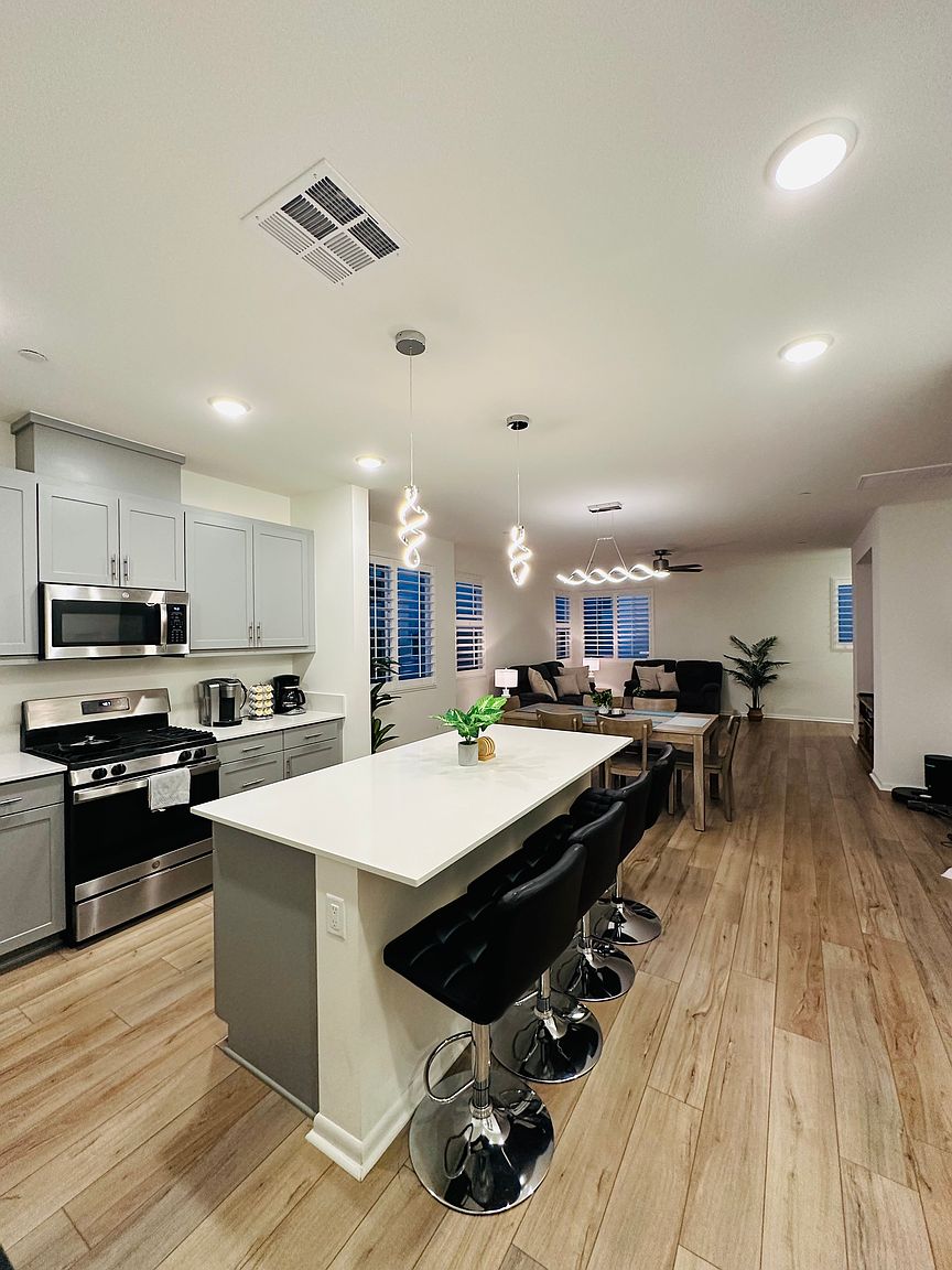 5461 Seacliff Pl San Diego, CA 92154