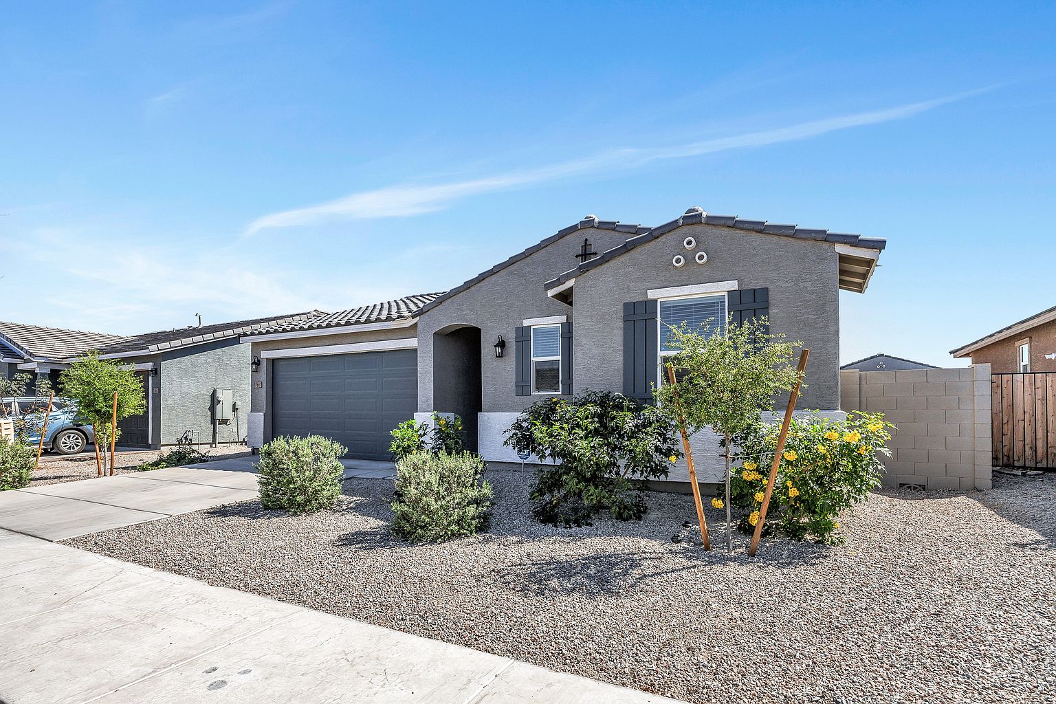 17667 W Morning Glory St photo 3
