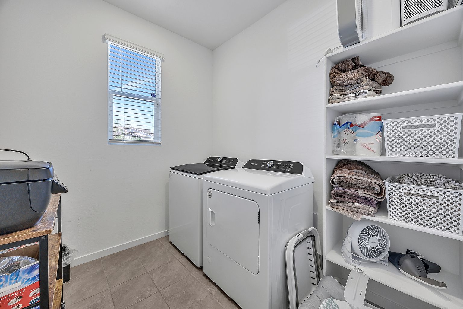 17667 W Morning Glory St photo 5