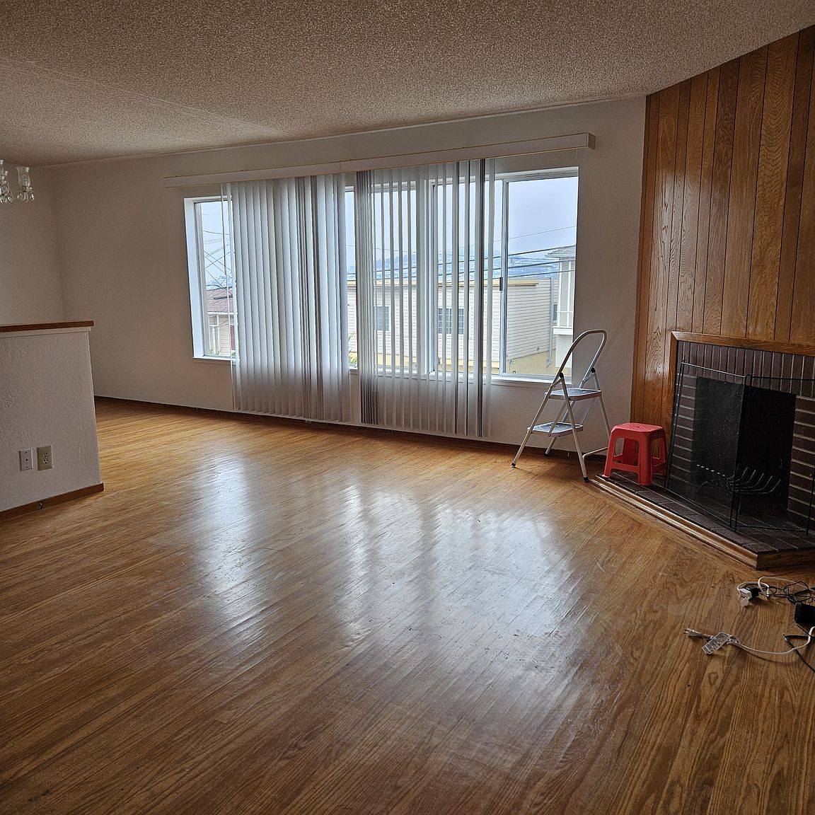 2BR/1BA Duplex on Bellevue Ave · San Francisco photo 4