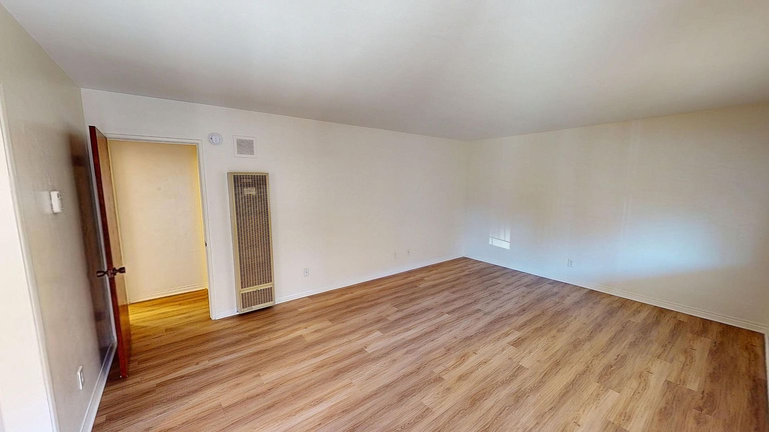 1030 Isabella Ave photo 2