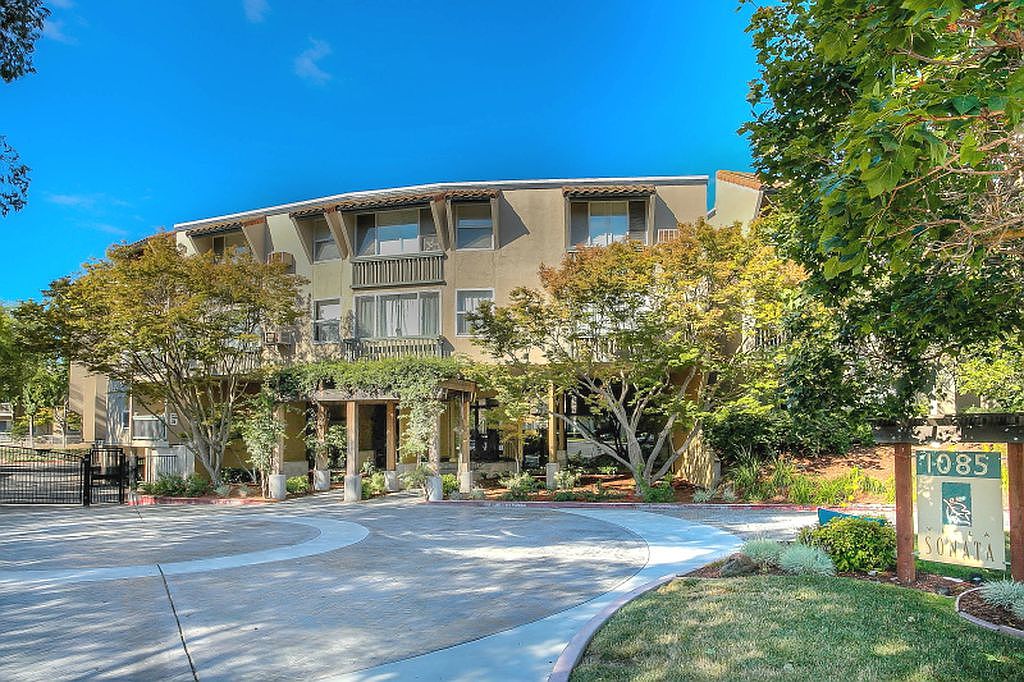 1087 Murrieta Boulevard