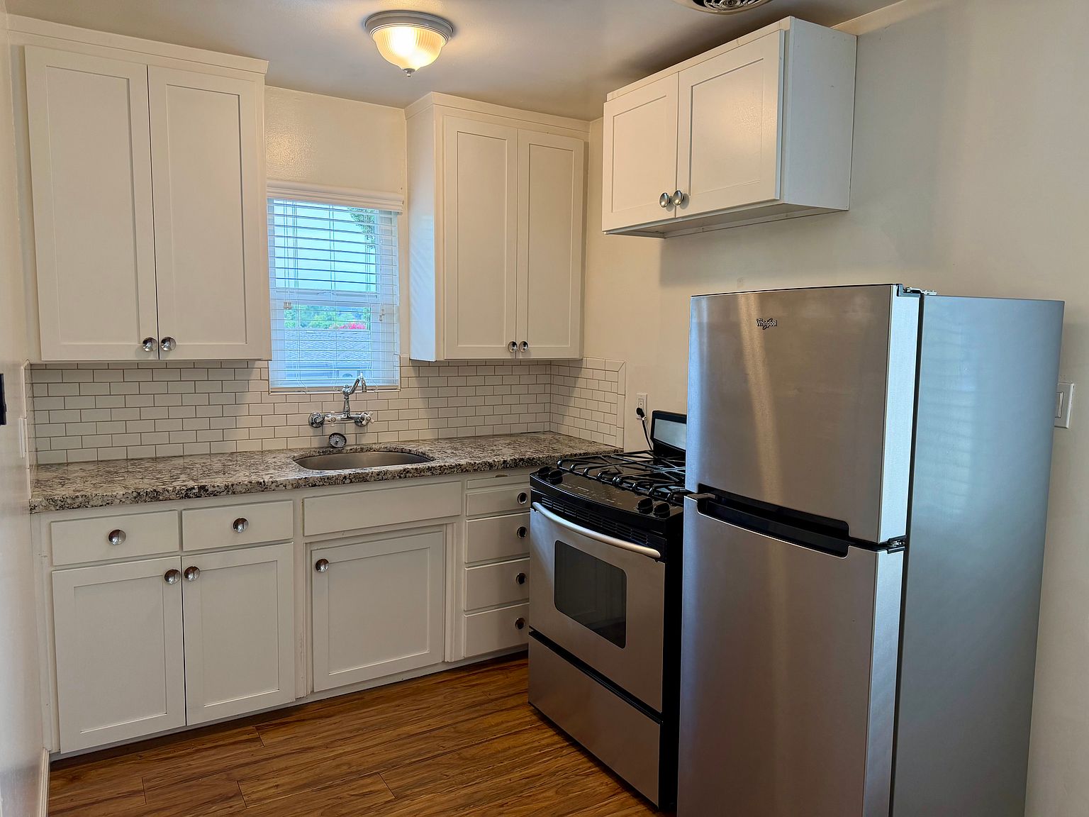321 Kuehnis Dr photo 5