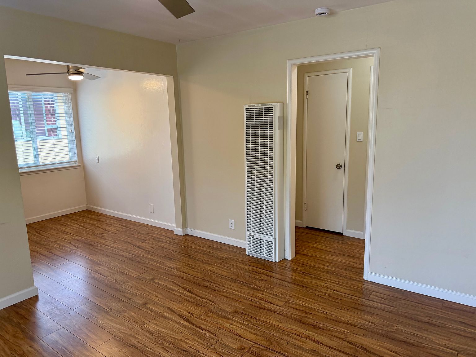 321 Kuehnis Dr photo 2