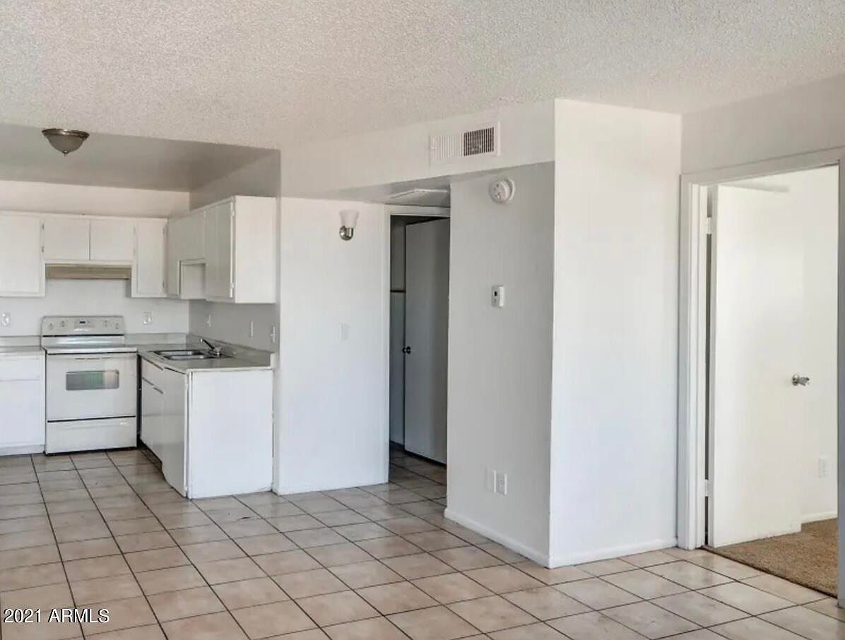 1709 W Mountain View Rd Phoenix, AZ 85021 photo 2